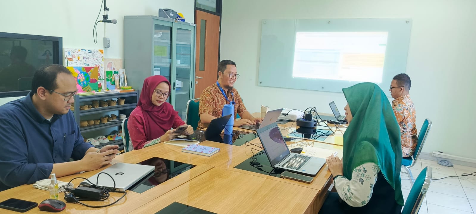 The current image has no alternative text. The file name is: whatsapp-image-2026-04-06-at-13-38-49-1